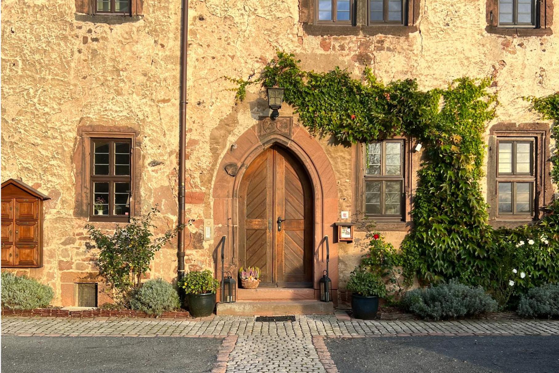 Alte Foersterei - Elegantes Apartment In Der Historischen Hinterburg Schlitz - Nahe Fulda Und Bad Hersfeld Extérieur photo